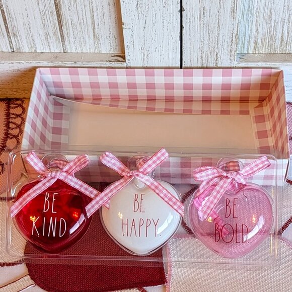 Rae Dunn Valentine’s Day ornaments💕 set 3 - Picture 2 of 7